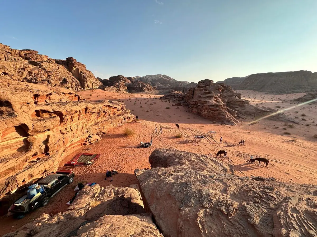 Six day horse riding journey in Wadi Rum
